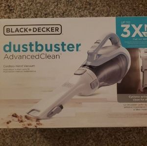 Black and Decker Dustbuster Advanced Clean Cordless Vacuum NIB
